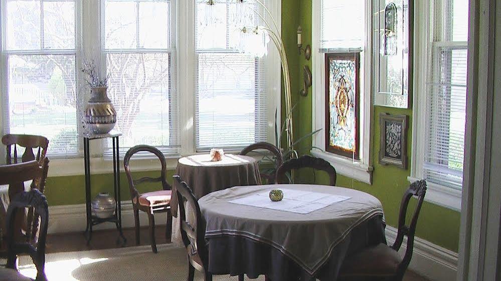 Inn Upon Moon River Plantation Chester Εξωτερικό φωτογραφία